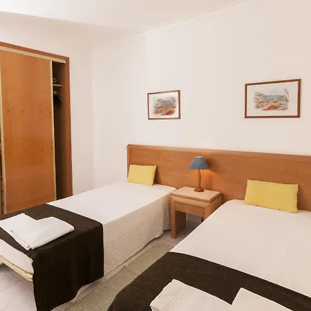 Aparthotel Plaza Real By Atlantichotels 3*