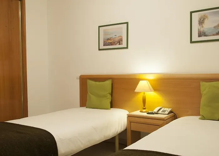 Aparthotel Plaza Real By Atlantichotels 3*